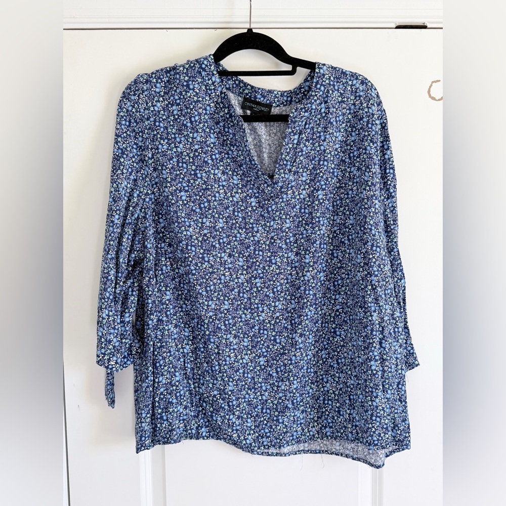 Floral blouse NWOT